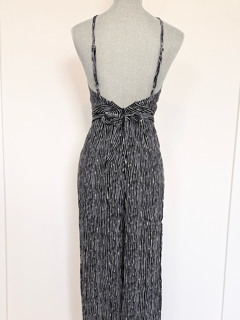 Lulus Black & White Striped Wide Leg Jumpsuit XS - Picture 3 of 8
